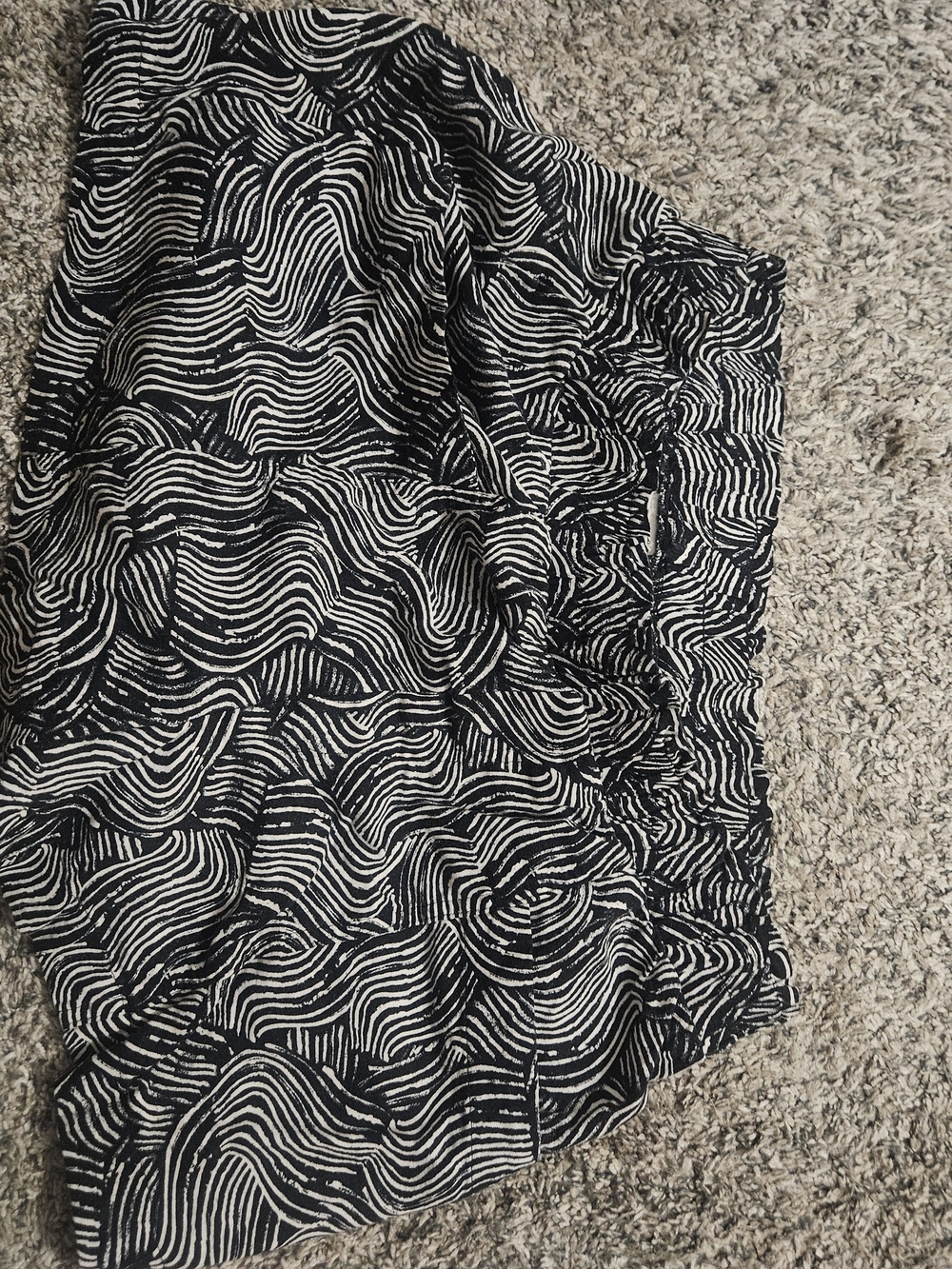 a new day Black & White Wave-Print Shorts